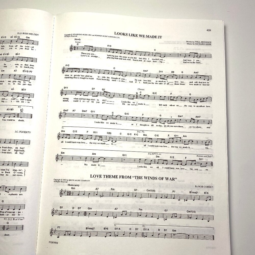 The Worlds Greatest Fakebook, Over 1200 Great Songs, by CPP/Belwin Inc. - Picture 5 of 6